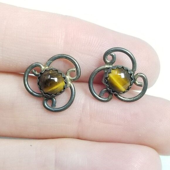 Vintage Tigers Eye Cabochon Stud Earrings, Spiral Swirl Celtic Design, Estate - Picture 2 of 6